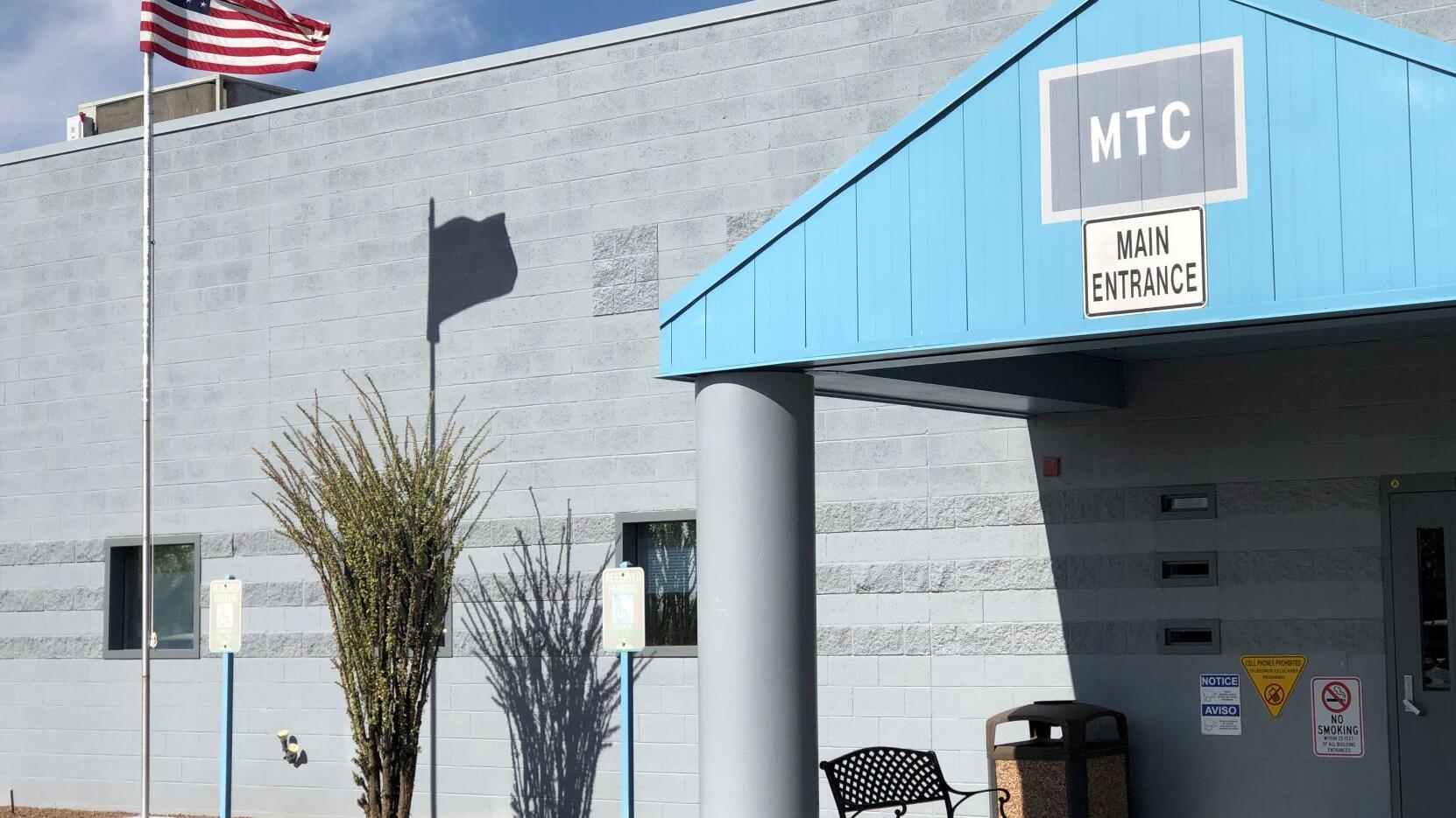 Potential for ICE detention facility in Marana draws crowd
